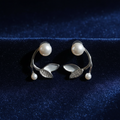 Kevira Pearl Leaf Everyday Earrings