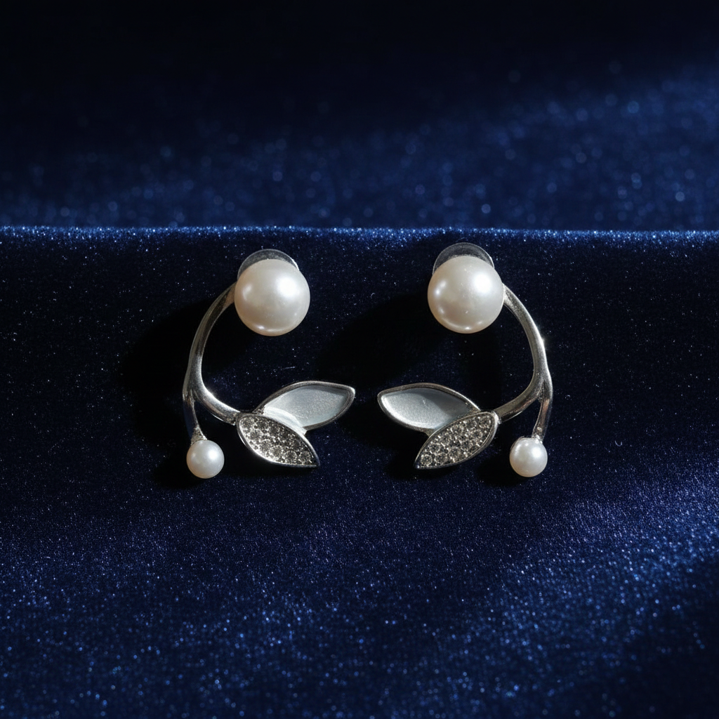 Kevira Pearl Leaf Everyday Earrings