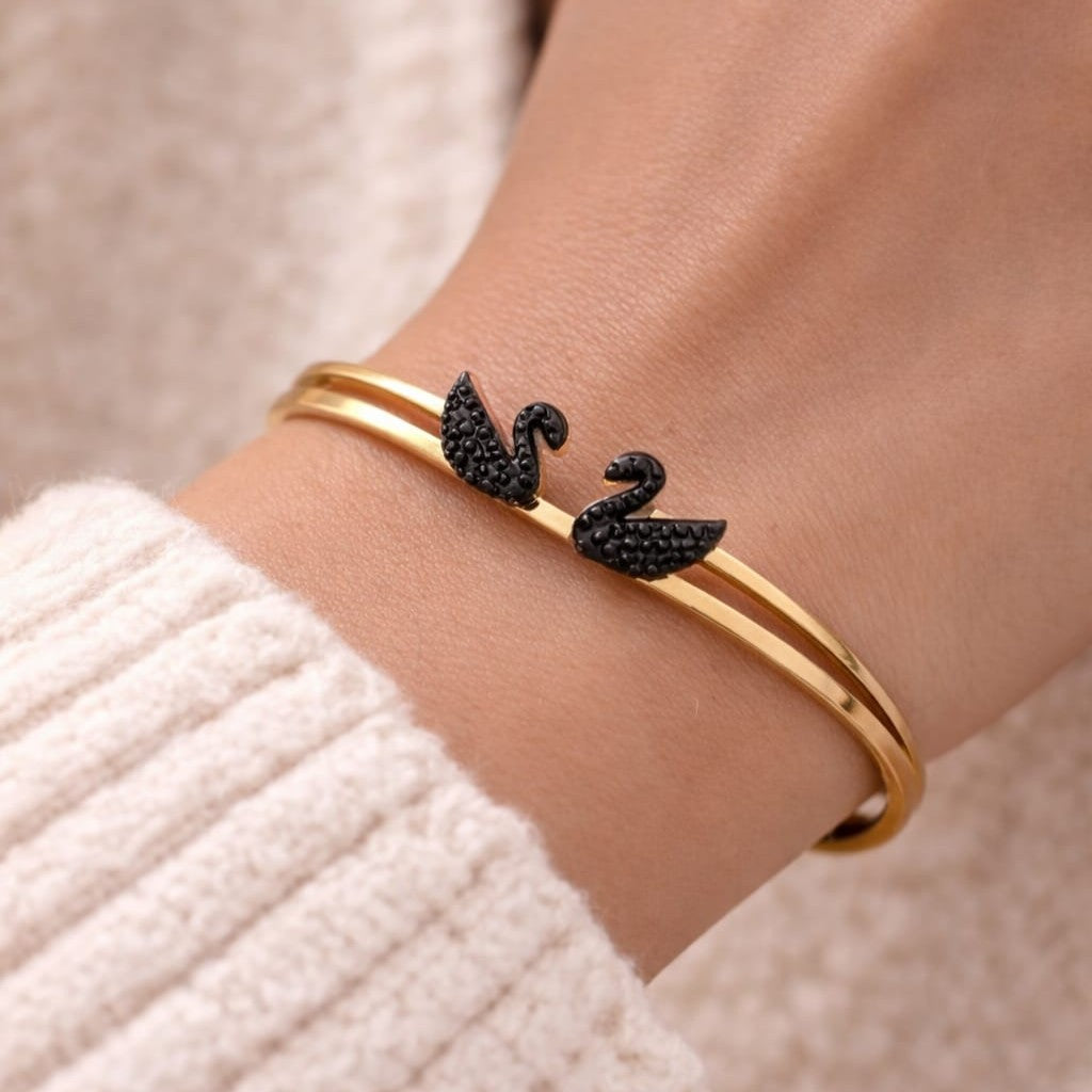 Kevira Noir Swan Elegance Bracelet